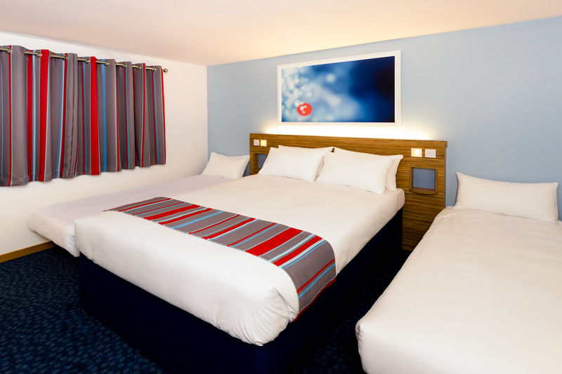 Travelodge Croydon Central ภายนอก รูปภาพ