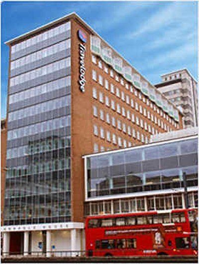 Travelodge Croydon Central ภายนอก รูปภาพ