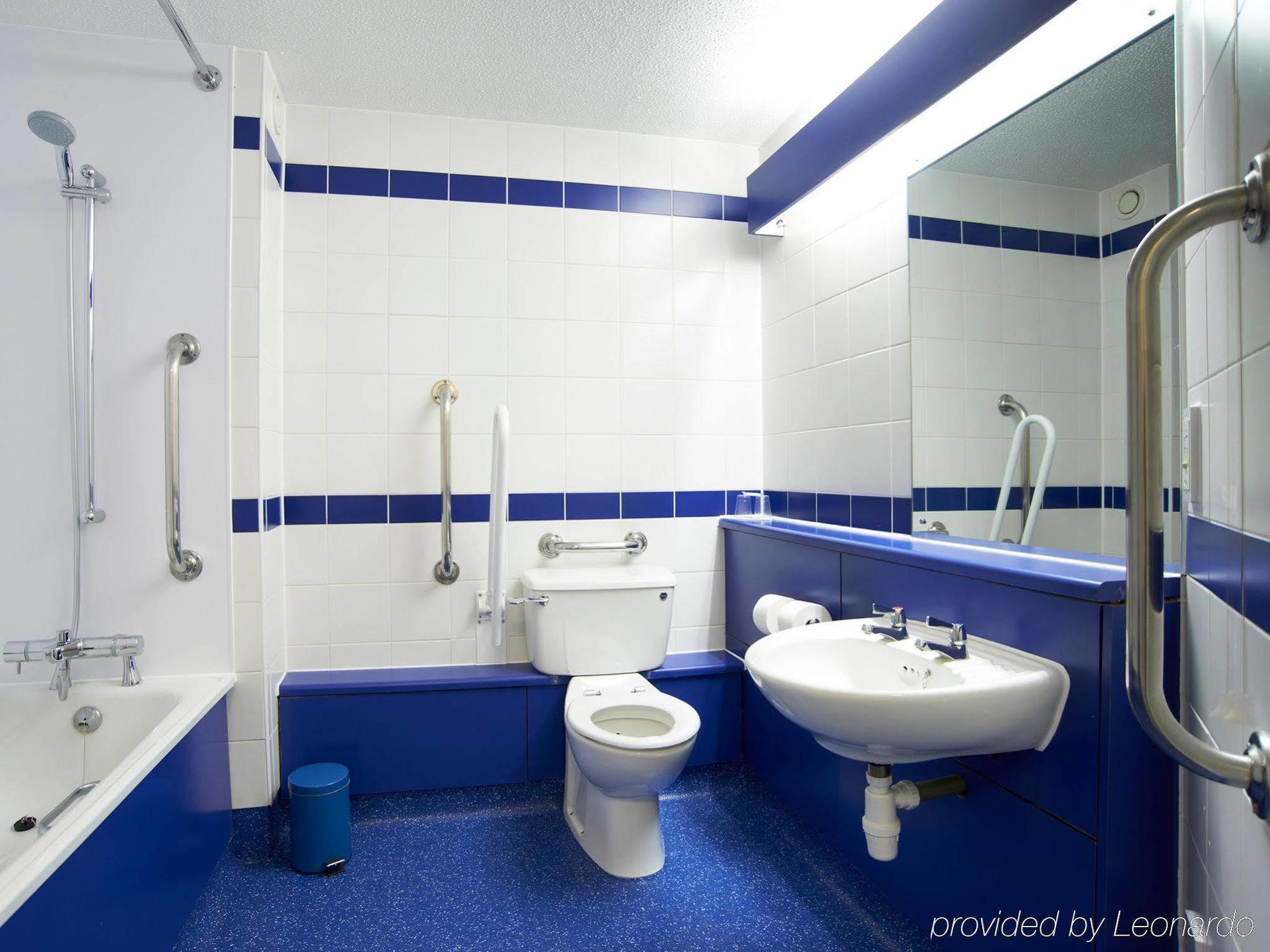 Travelodge Croydon Central ภายนอก รูปภาพ