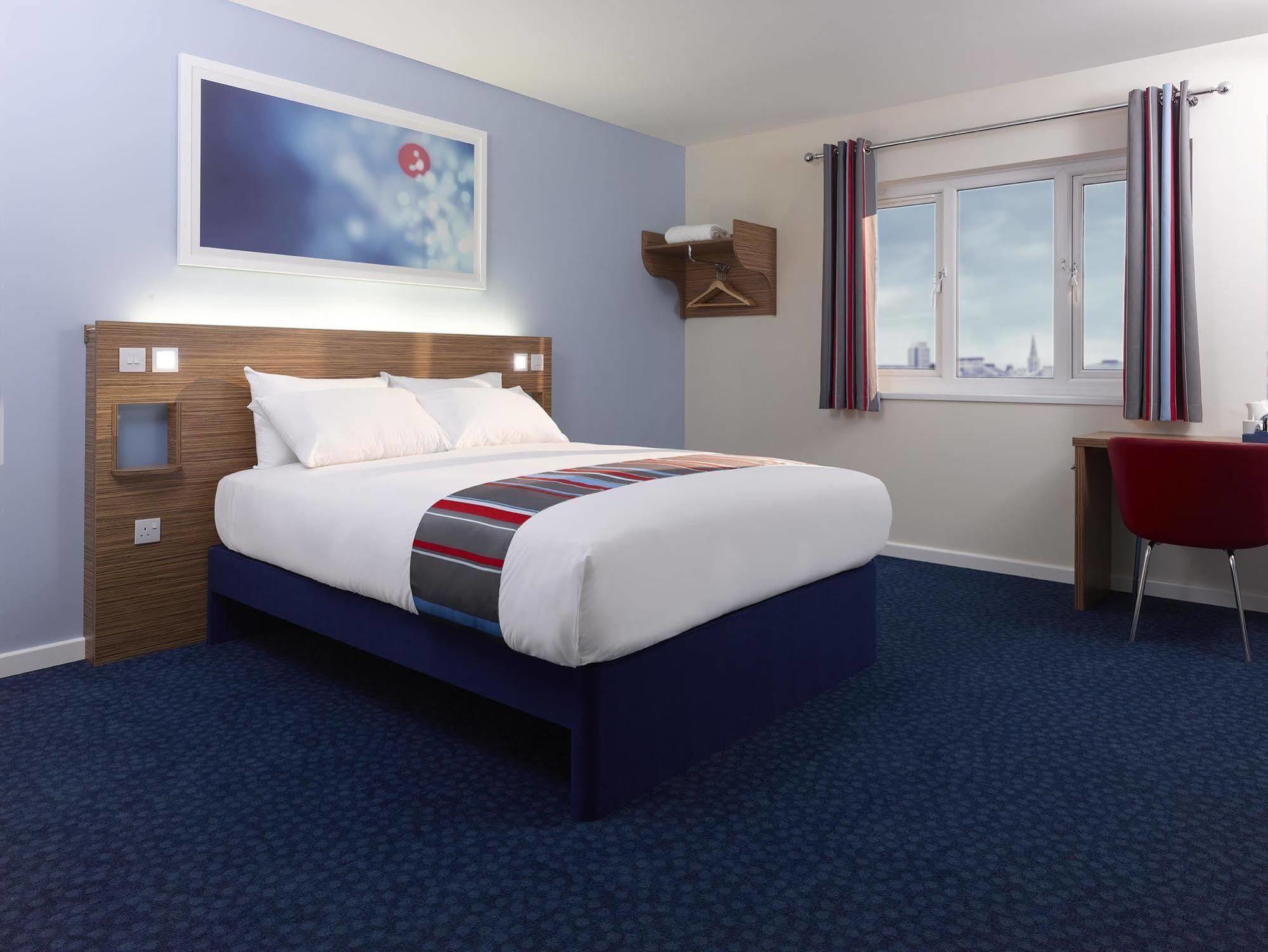 Travelodge Croydon Central ภายนอก รูปภาพ